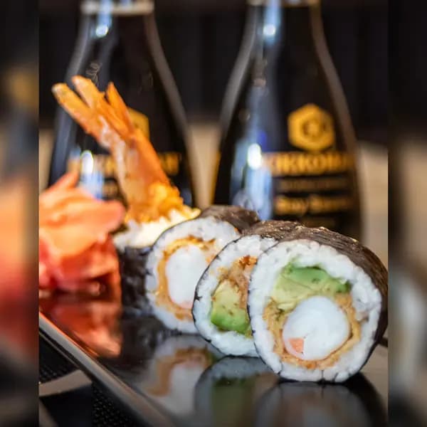 Futomaki saumon tempura crevette